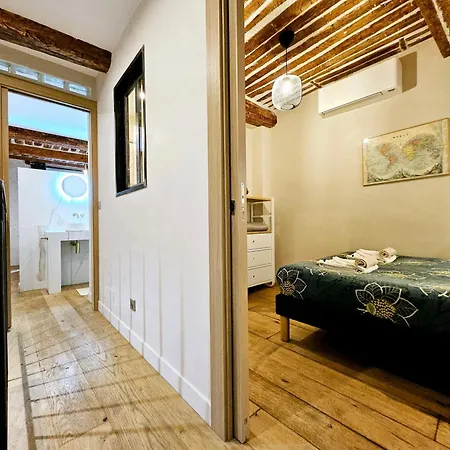 Ferienhaus La Fourmiliere - Dans Le Vieil