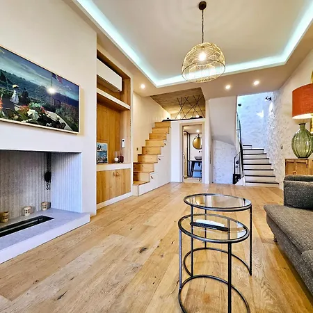 La Fourmiliere - Dans Le Vieil Holiday home