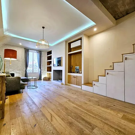 La Fourmiliere - Dans Le Vieil * Antibes