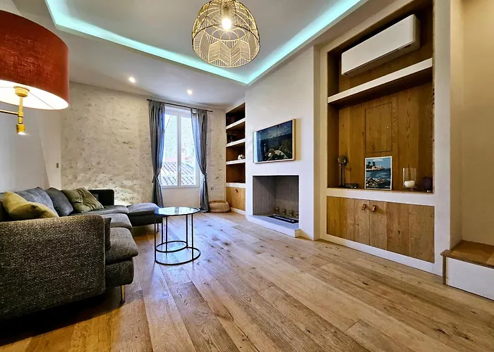 度假居 La Fourmiliere - Dans Le Vieil *