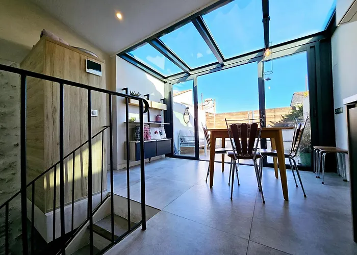 La Fourmiliere - Dans Le Vieil Casa de Férias *