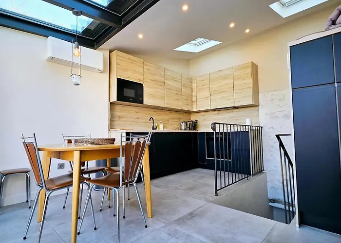 La Fourmiliere - Dans Le Vieil Holiday home *