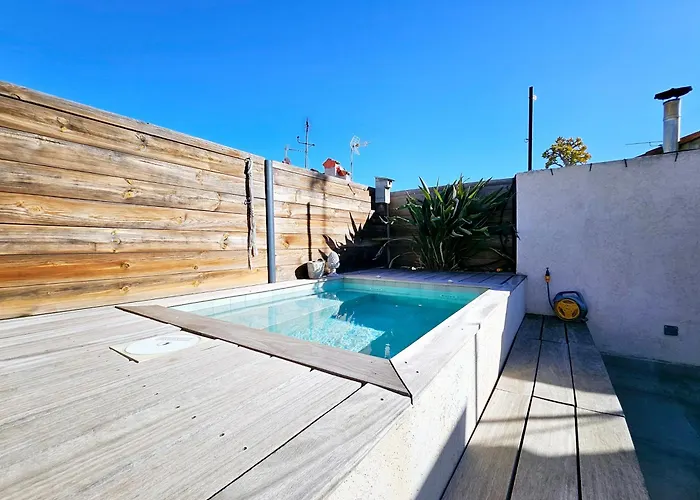 La Fourmiliere - Dans Le Vieil 昂蒂布