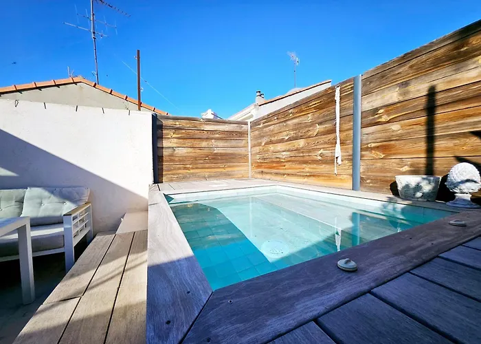 La Fourmiliere - Dans Le Vieil Holiday home *