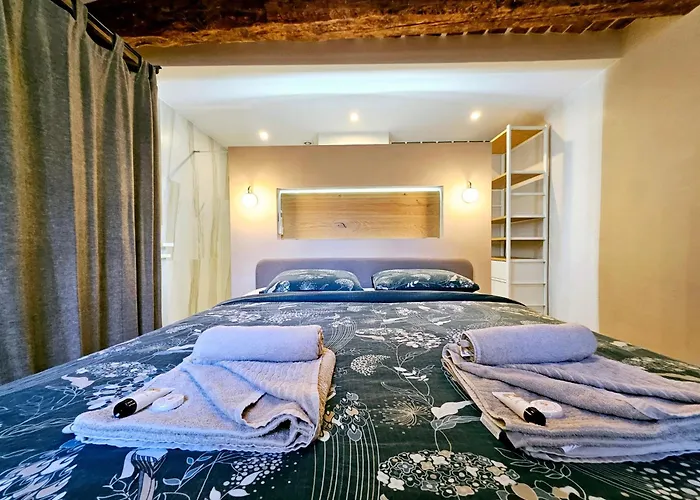 Casa de Férias La Fourmiliere - Dans Le Vieil *