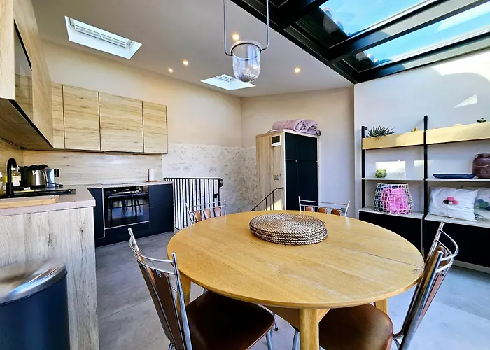 La Fourmiliere - Dans Le Vieil Casa de Férias